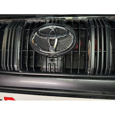 Плафон PL-cam-158 для Toyota Land Cruiser Prado 2017+ (в решетку радиатора)