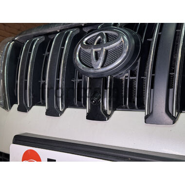 Плафон PL-cam-167 для Toyota Land Cruiser Prado 2013-2017 (в решетку радиатора)
